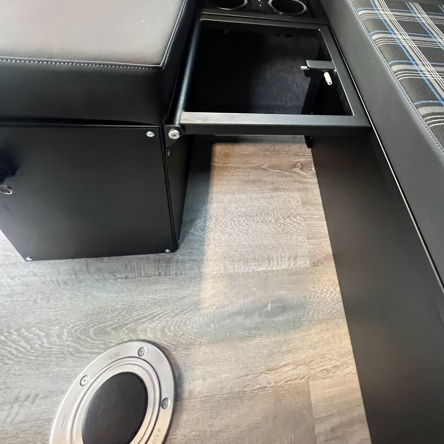 Powder Coated Aluminium Front Facing Panels