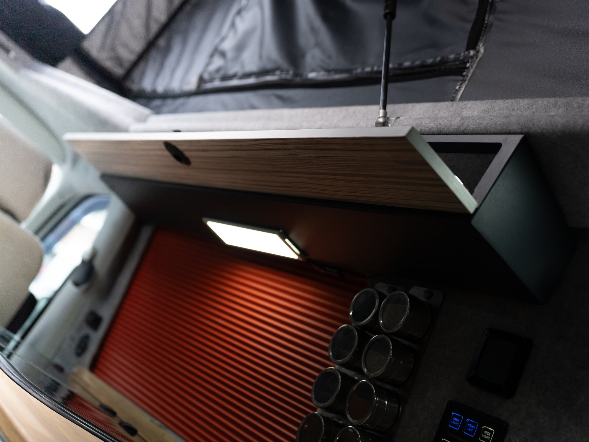 Aluminium Overhead Locker 6