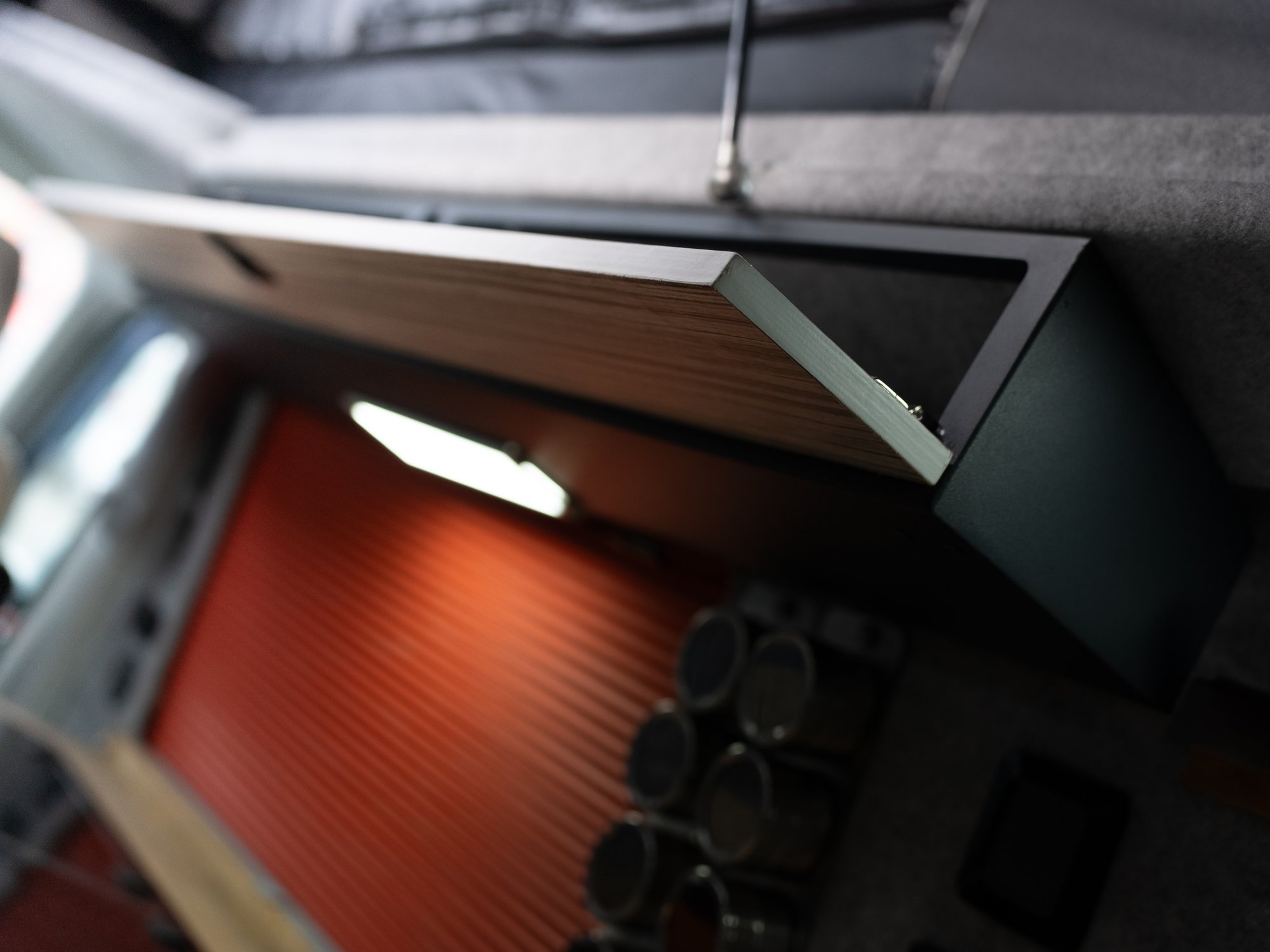 Aluminium Overhead Locker 7