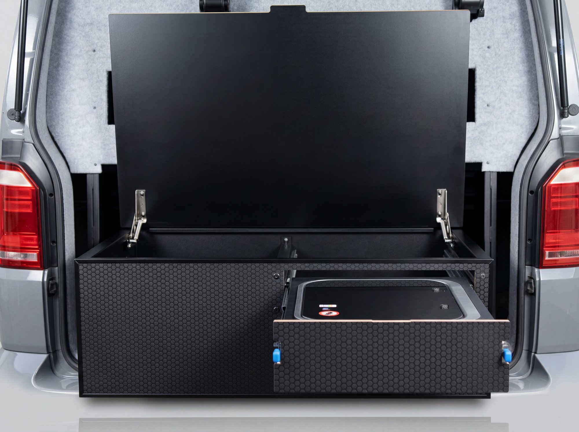 Rear Pull-Out Kitchen Pod 4